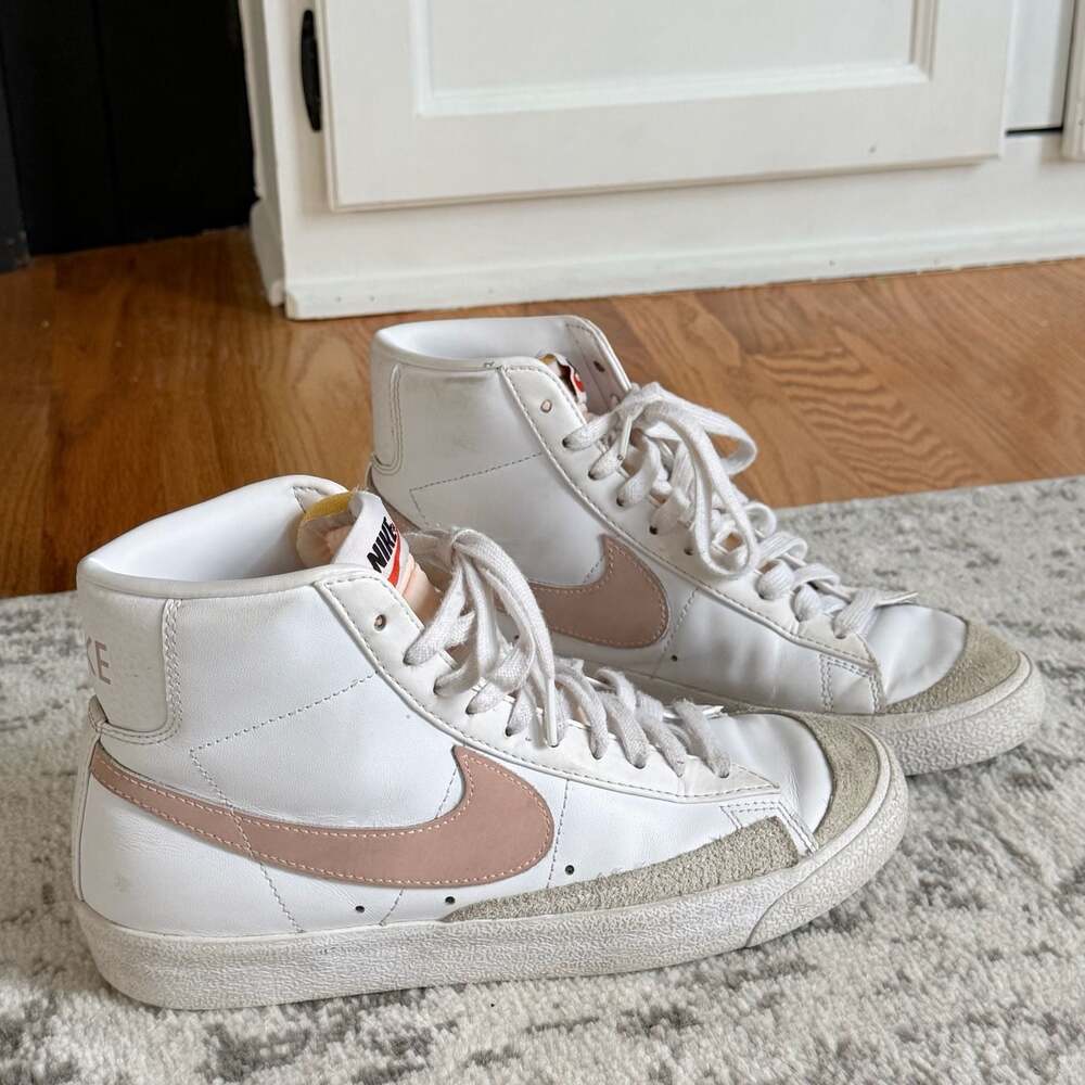 Nike Blazer Mid 77 Vintage Summit White Pink Women sz 8.5 CZ1055-118